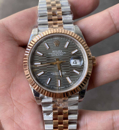 Replica Rolex Datejust M126331-0020 41MM VS Factory Stainless Steel Strap Watch