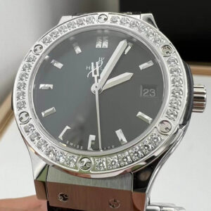 Replica Hublot Classic Fusion 33MM HB Factory Black Dial Watch