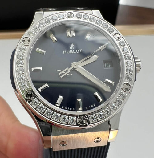 Replica Hublot Classic Fusion 33MM Quartz Movement HB Factory Blue Strap Watch