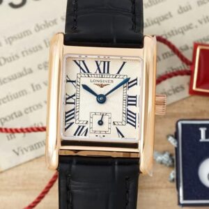 AF Factory Longines Elegant L5.200.8.71.0 Replica Watch The Longines Elegant L5.200.8.71.0 Replica Watch is a captivating timepiece that fuses charm and functionality. Let's delve into its remarkable features: Eye - catching Dial and Case Design The dial of this replica watch presents a sleek silver - white hue, radiating a unique allure. The square - shaped dial is decorated with Roman numeral hour markers, guaranteeing both legibility and aesthetic charm. The hands glide precisely, cooperating seamlessly with the markers for a superb time - telling experience. elegant look. Quality Strap and Buckle This replica watch’s strap comes in a classic black color. The pin buckle not only bestows a touch of simplicity but also ensures a secure and cozy fit. Whether for bustling days or regular wear, this design Provides both ease and a polished appearance. Dependable Movement Driving this replica Longines Elegant is the reliable L178 quartz movement, promising accurate timekeeping. Meticulously made, it meets high - standard performance demands, making it a practical pick for daily use. Durable Crystal Glass The watch face is shielded by scratch - resistant sapphire crystal glass. This not only boosts durability but also ensures a distinct view of the dial in different lighting scenarios, adding to the watch’s luxurious vibe. Water Resistance Boasting a water - resistance rating of up to 30 meters, this replica watch is suitable beyond just daily wear. Thanks to precise engineering and quality materials, it can endure activities like minor water splashes, adding to its practicality. Overall Aesthetic and Comfort This Longines Elegant replica watch splendidly combines aesthetic charm with comfort. The black strap offers a secure and pleasant fit, while its design is versatile enough for both casual and semi-formal events. Whether going to a social gathering or having a relaxed day out, this replica watch adds a touch of refinement. In summary, the Longines Elegant L5.200.8.71.0 Replica Watch is a top - notch choice for those pursuing a mix of style, reliability, and functionality. Its silver - white square dial, well - crafted black strap, sapphire crystal glass, and practical features make it stand out among replica timepieces. Replica Longines Elegant L5.200.8.71.0 AF Factory Leather Strap 21.50 X 21.5*29mm,The replica watches sold in this mall are produced in strict accordance with the original products in terms of size, color, material, and craftsmanship. Put them on the same horizontal line, and you can see that the overall shell, scale, and logo are all in the same position, with high reproducibility and exquisite workmanship.It has many advantages such as stable performance. We have cooperated with major manufacturers for many years and have rich experience in watch inspection.Relying on the contacts,experience and resources accumulated in the watch replica industry for many years, we serve our customers. All products are guaranteed to be physically photographed, what you see is what you get, and the appearance and material of the watch will be checked before shipment. The internal movement of the watch is also made of high-quality materials, including details such as straps, mirrors, and dials, which are more than 95% similar to genuine watches, ensuring the accuracy of the watch. This product has undergone strict inspection and screening. What we want to do is to provide you with high-quality, reliable, cost-effective products.